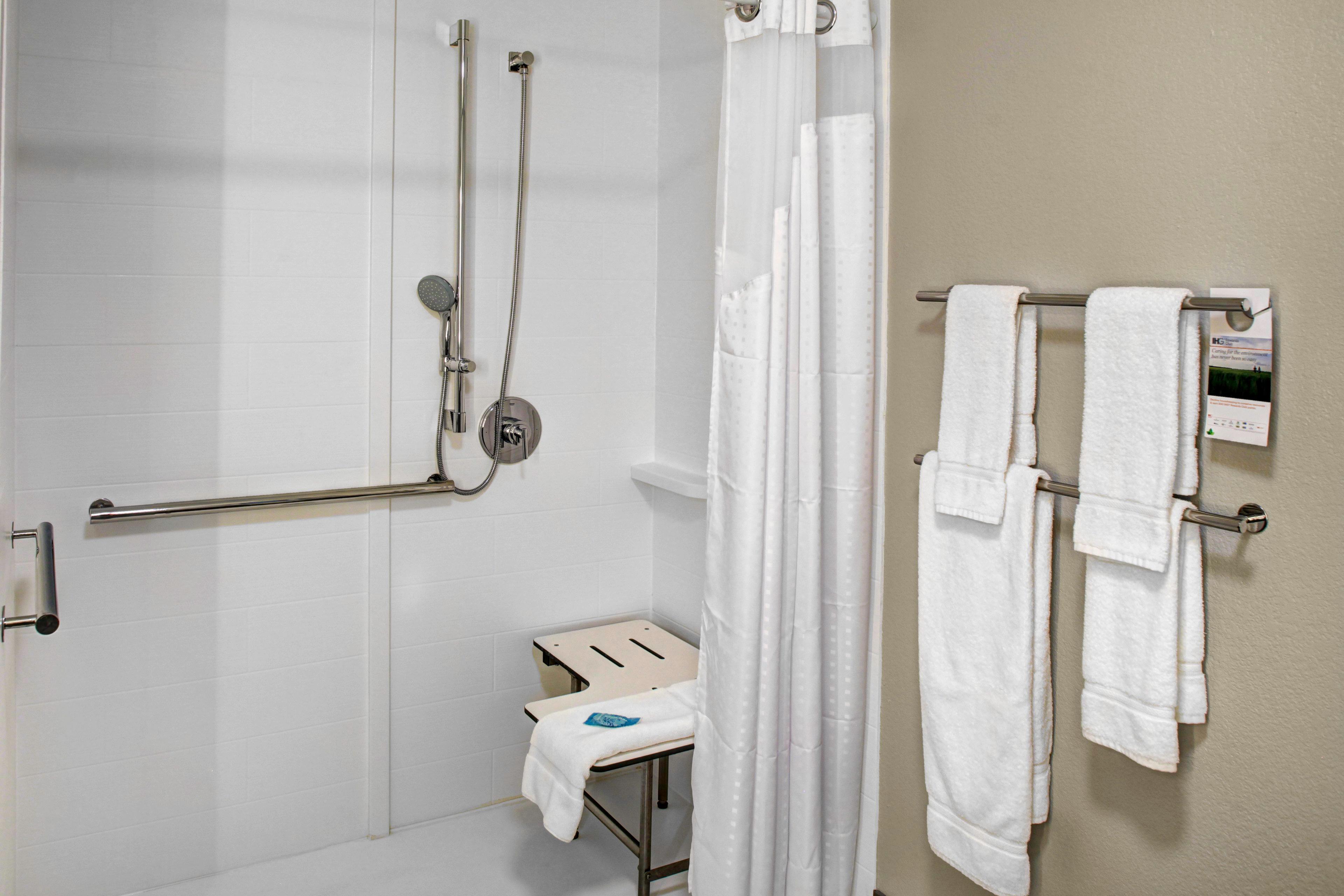 Holiday Inn Express & Suites Coldwater By Ihg Eksteriør bilde