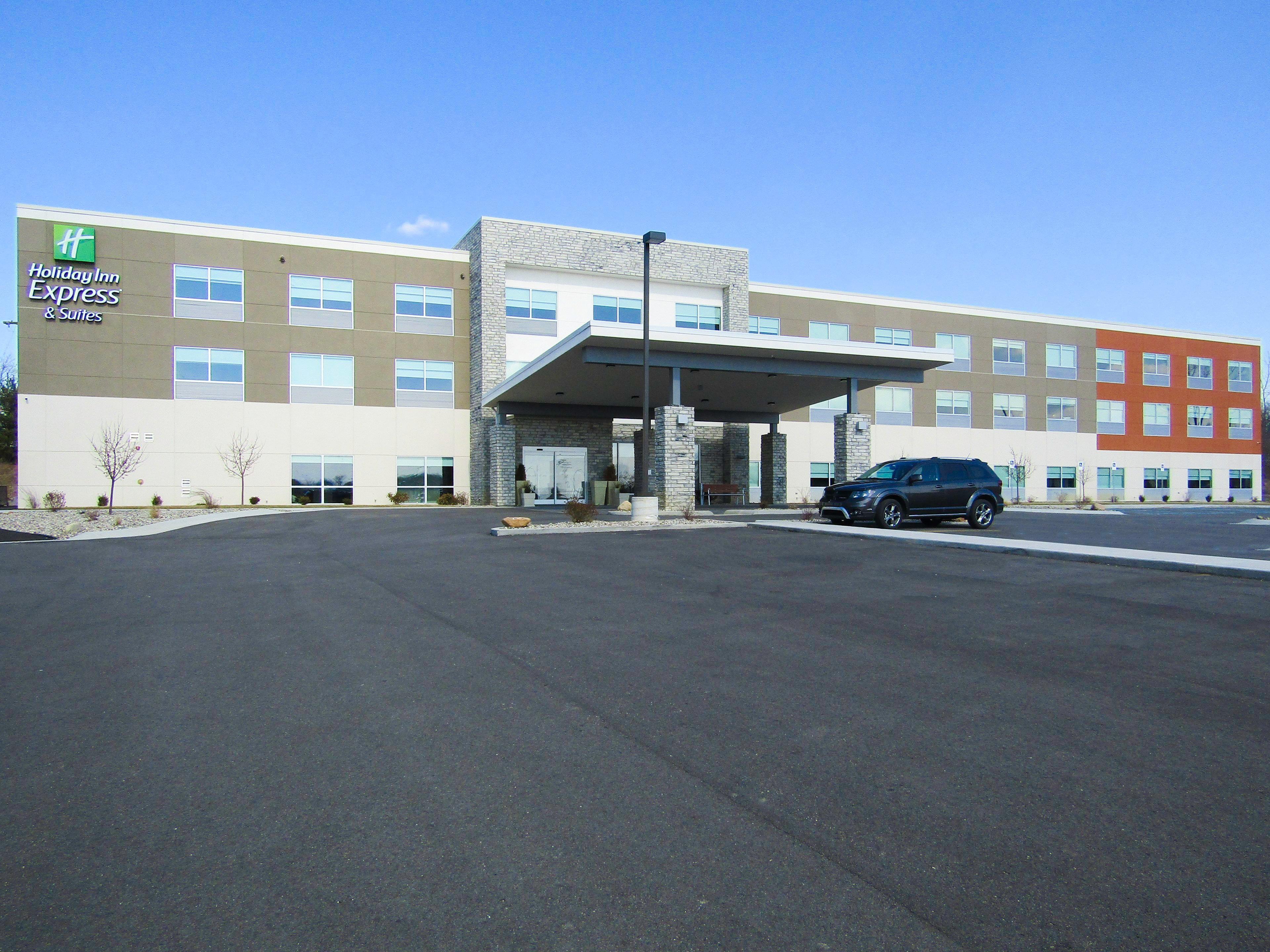 Holiday Inn Express & Suites Coldwater By Ihg Eksteriør bilde
