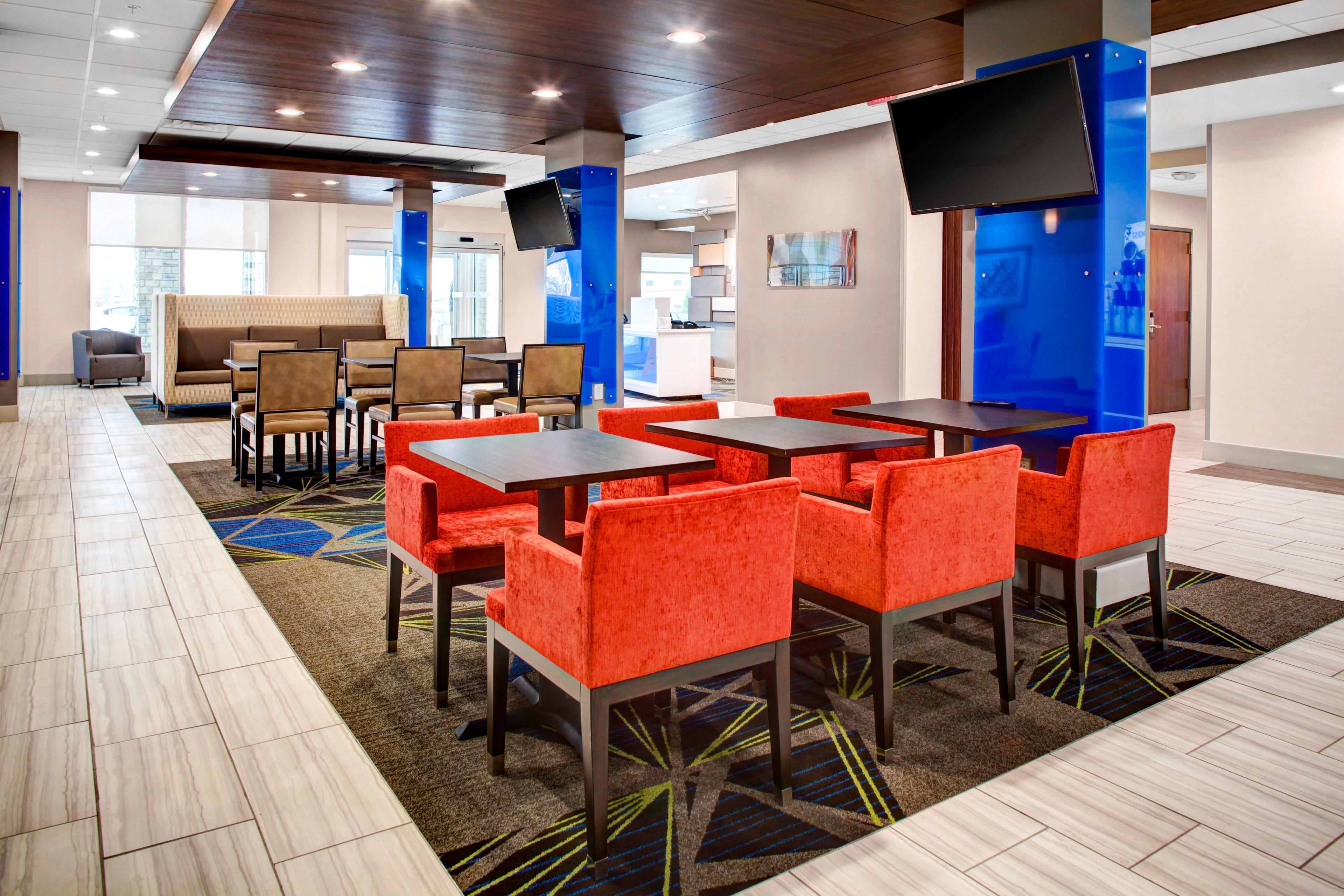 Holiday Inn Express & Suites Coldwater By Ihg Eksteriør bilde
