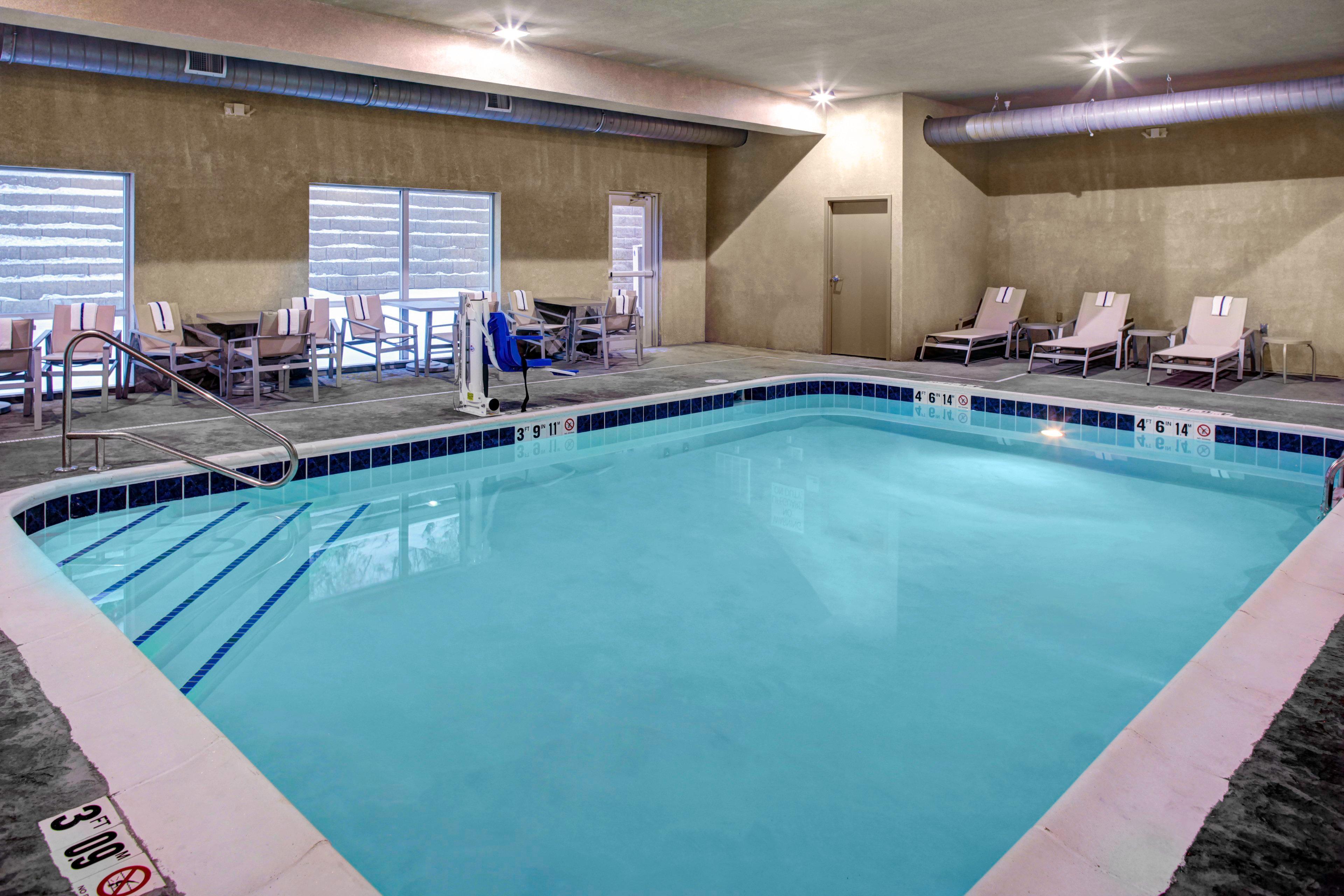 Holiday Inn Express & Suites Coldwater By Ihg Eksteriør bilde