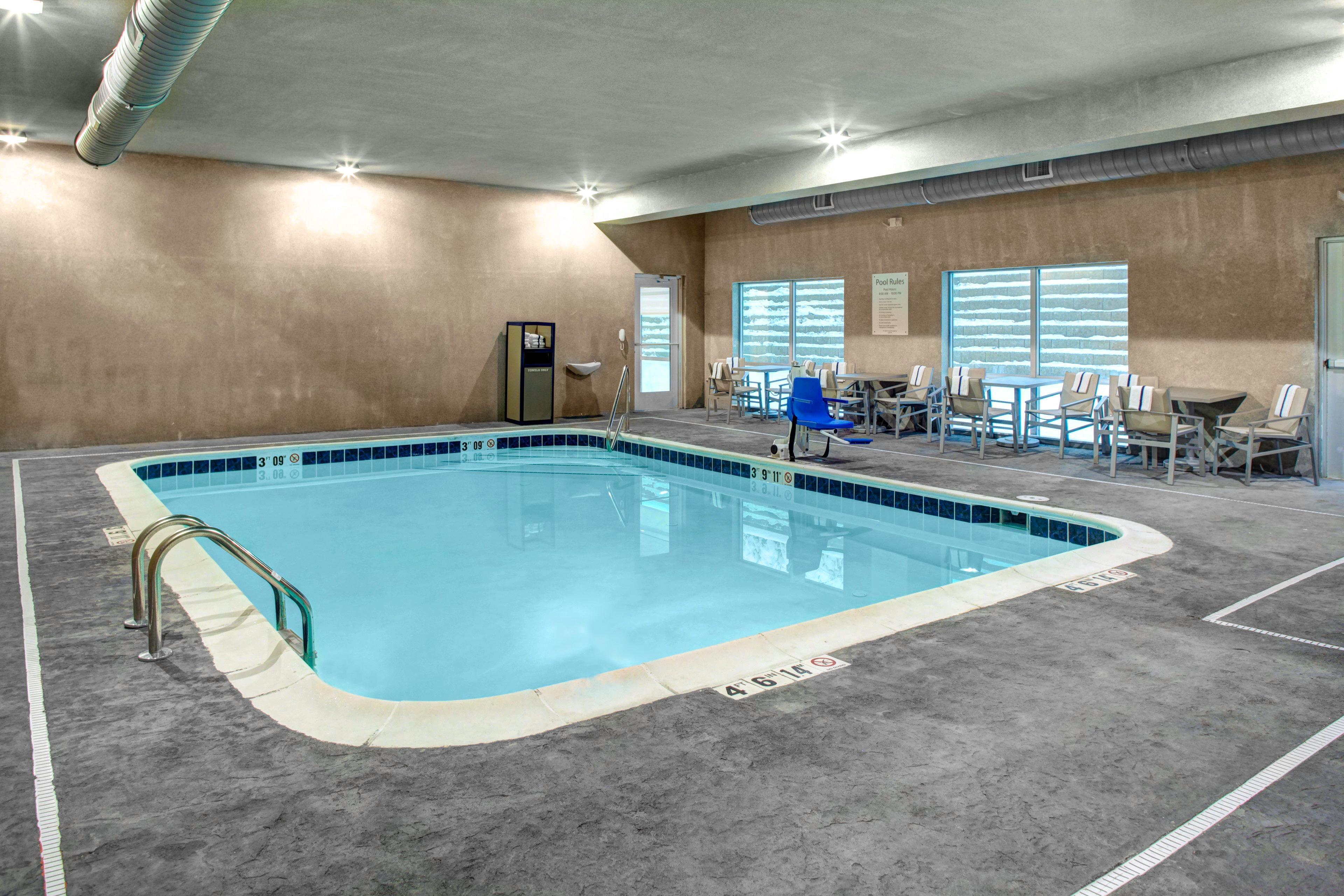 Holiday Inn Express & Suites Coldwater By Ihg Eksteriør bilde